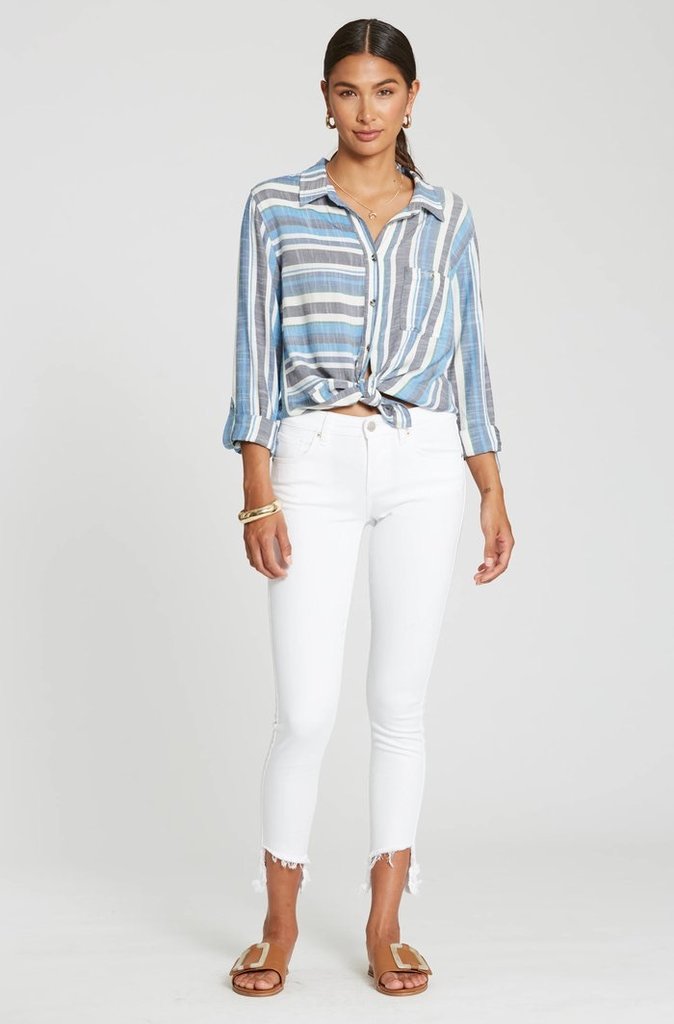 Comfortable mid rise white jeans with a designed ripe alone the bottom
