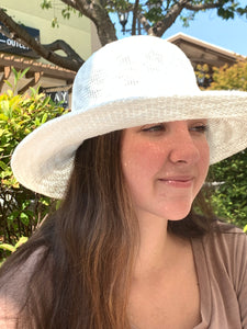 white beach hat