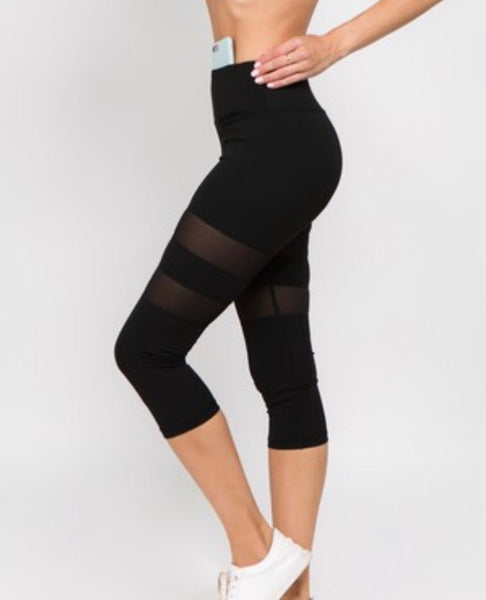 Women's Active Mesh Striped Single Pocket Capri Leggings. Black. - touchofsouth